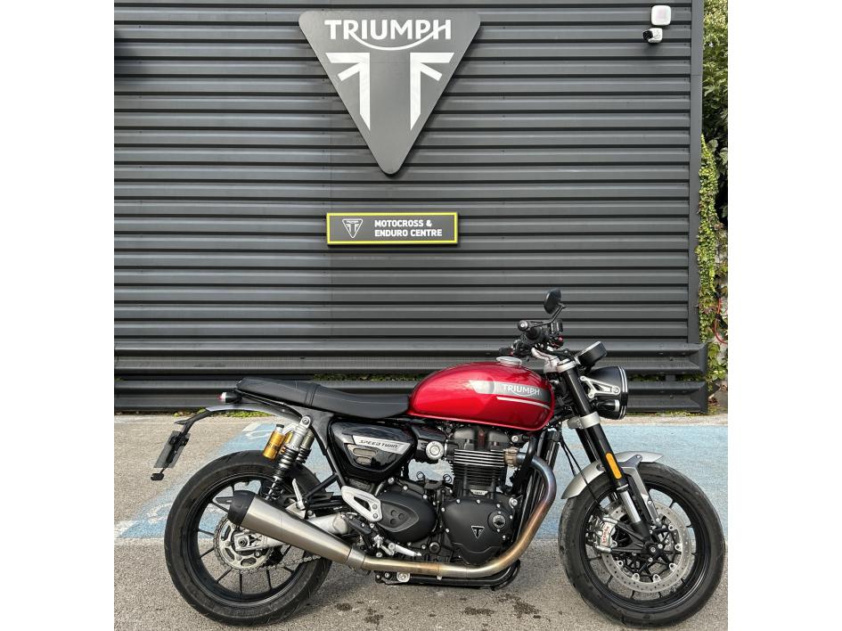 TRIUMPH SPEED TWIN 1200