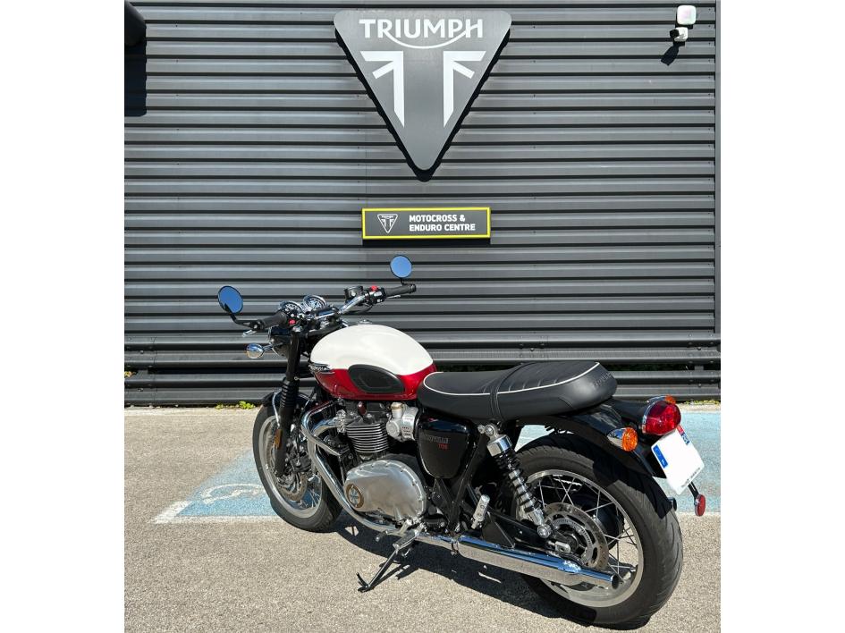 TRIUMPH BONNEVILLE T120