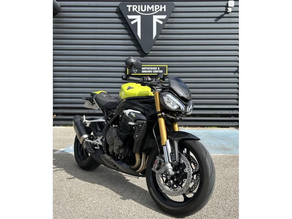 TRIUMPH Speed Triple 1200 RX