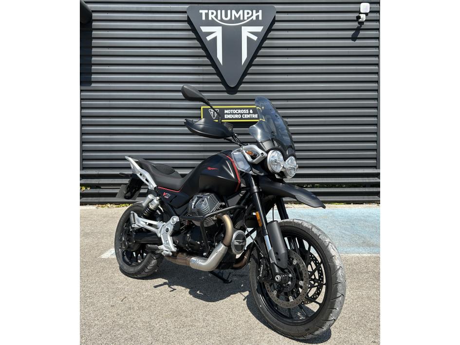 MOTO GUZZI V85 STRADA