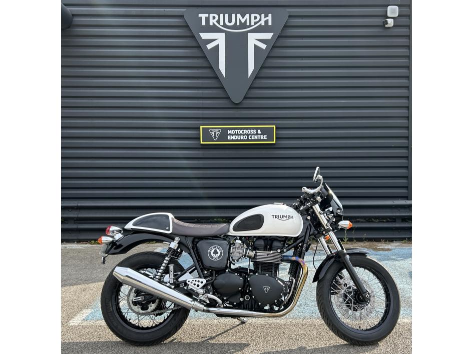 TRIUMPH THRUXTON 900 ACE CAFE