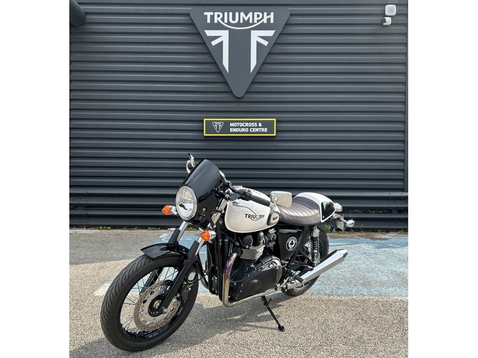 TRIUMPH THRUXTON 900 ACE CAFE