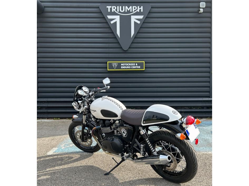 TRIUMPH THRUXTON 900 ACE CAFE