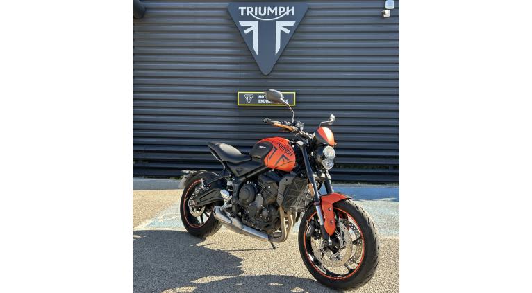 TRIUMPH TRIDENT 660