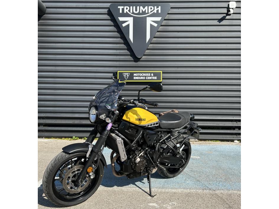 YAMAHA XSR 700